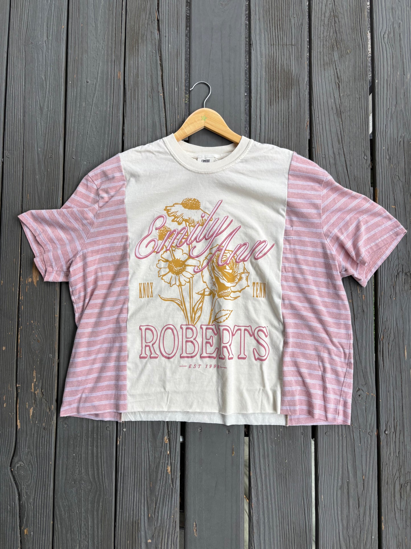 Emily Ann Roberts Tee(L/XL)