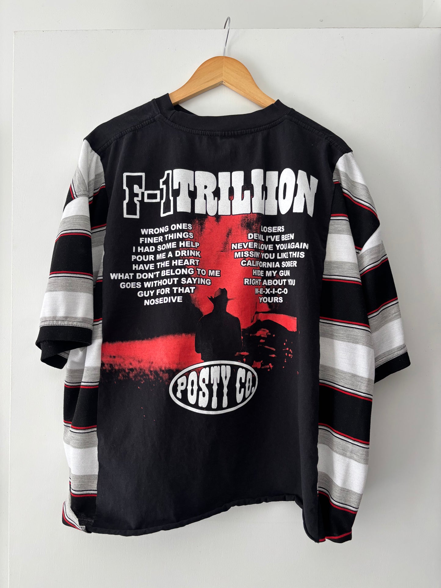 Posty B/W Tee(M-XL)
