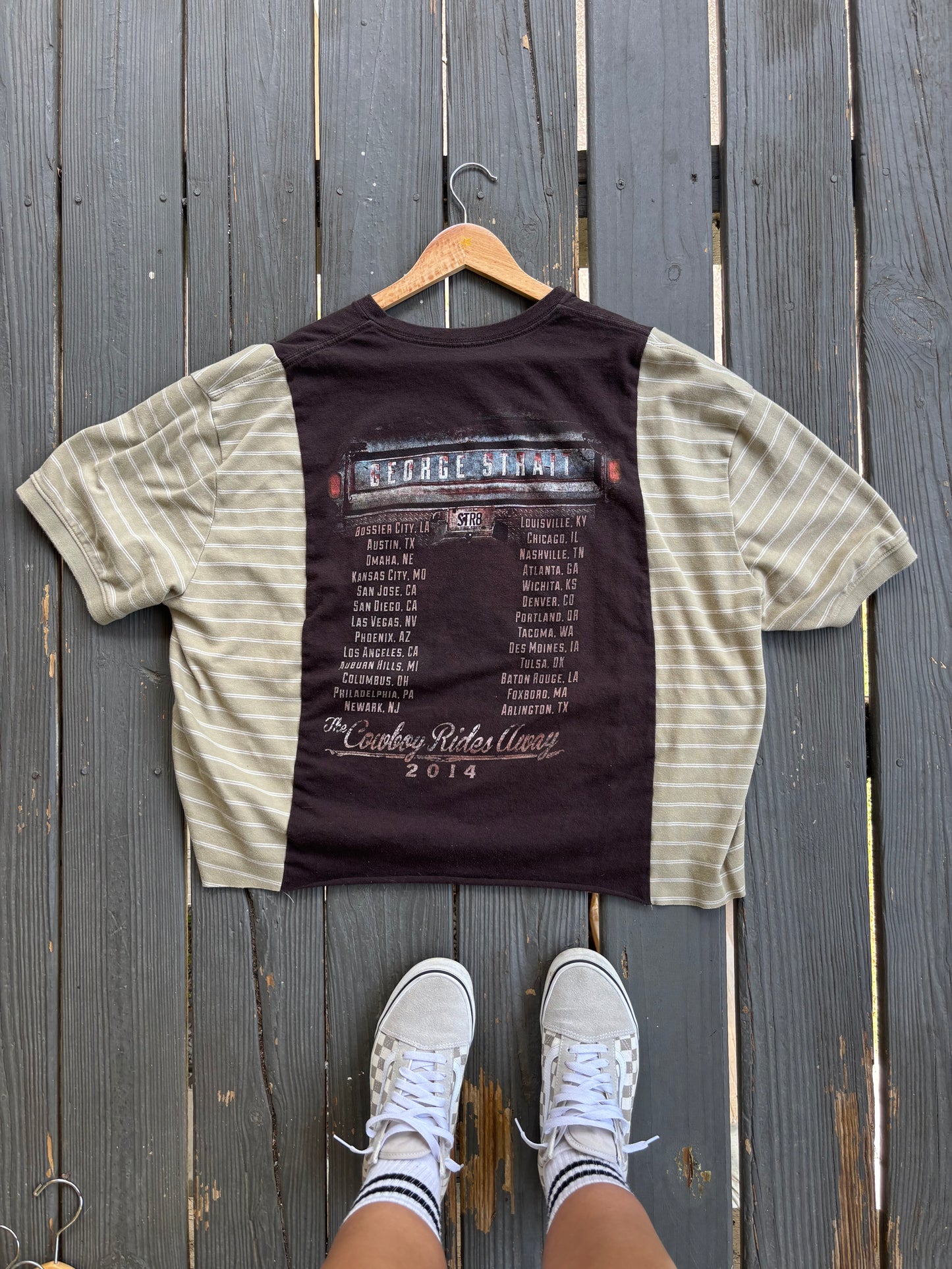 GStrait Stripey Tee(L/XL)