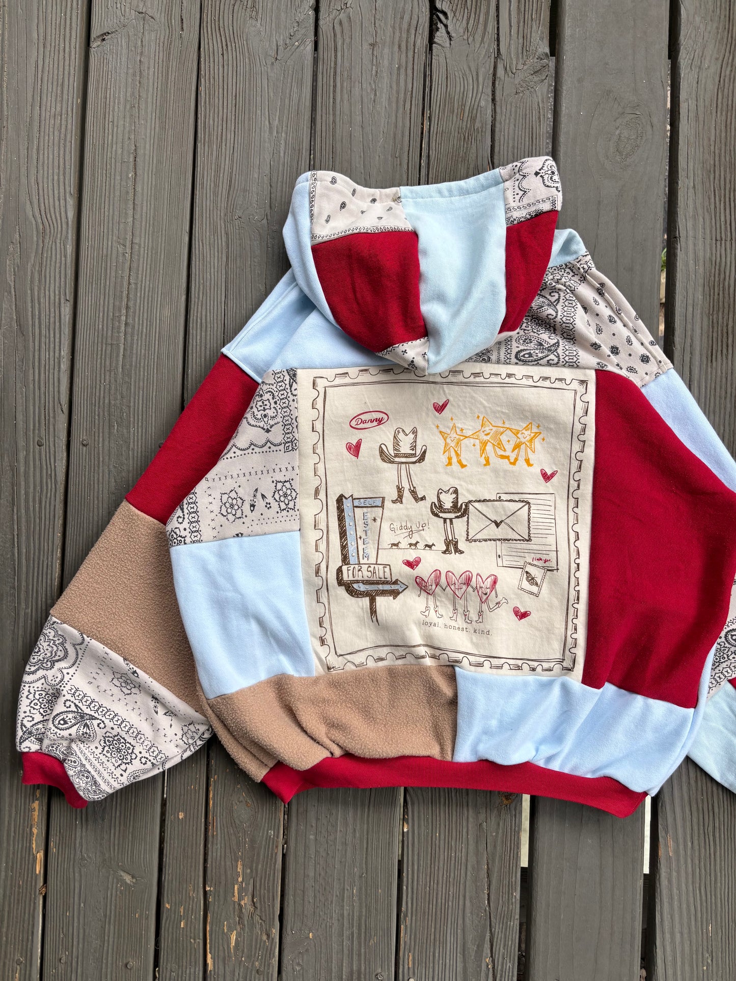 Avery Anna Doodle Hoodie(XL)