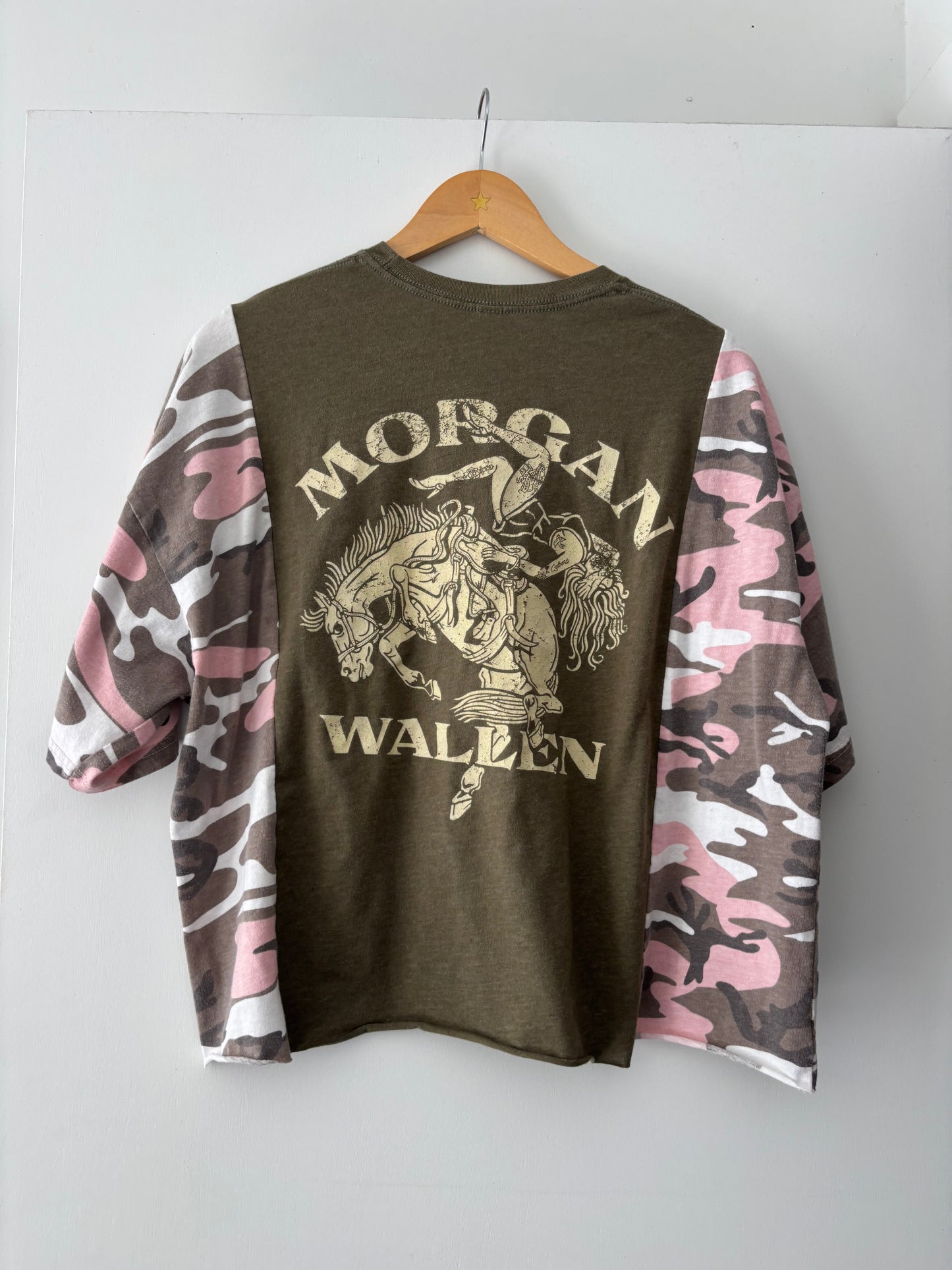 MW Pink Camo Tee(M-L)
