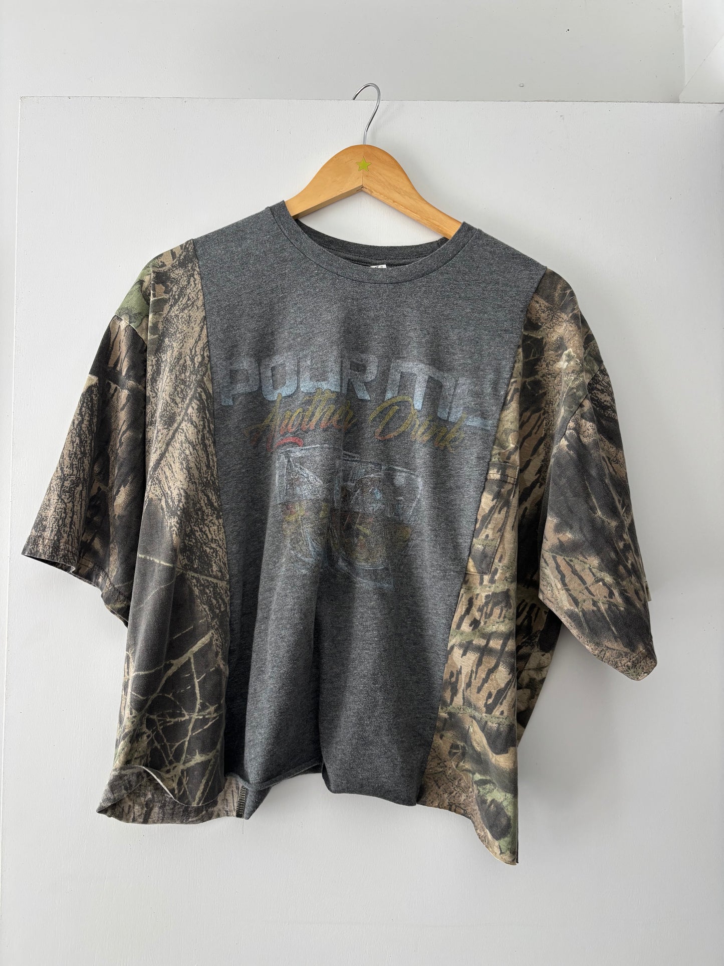 Whiskey Glasses Camo Tee(M-XL)