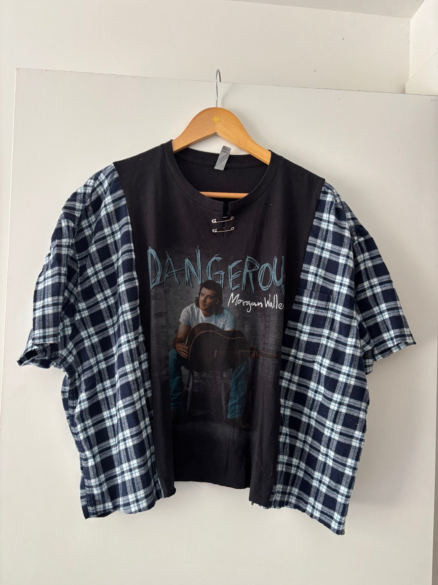 MW Dangerous Flannel Tee(L)