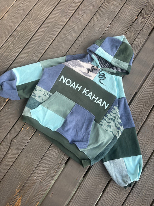 NK Season of the Sticks Hoodie(XL)