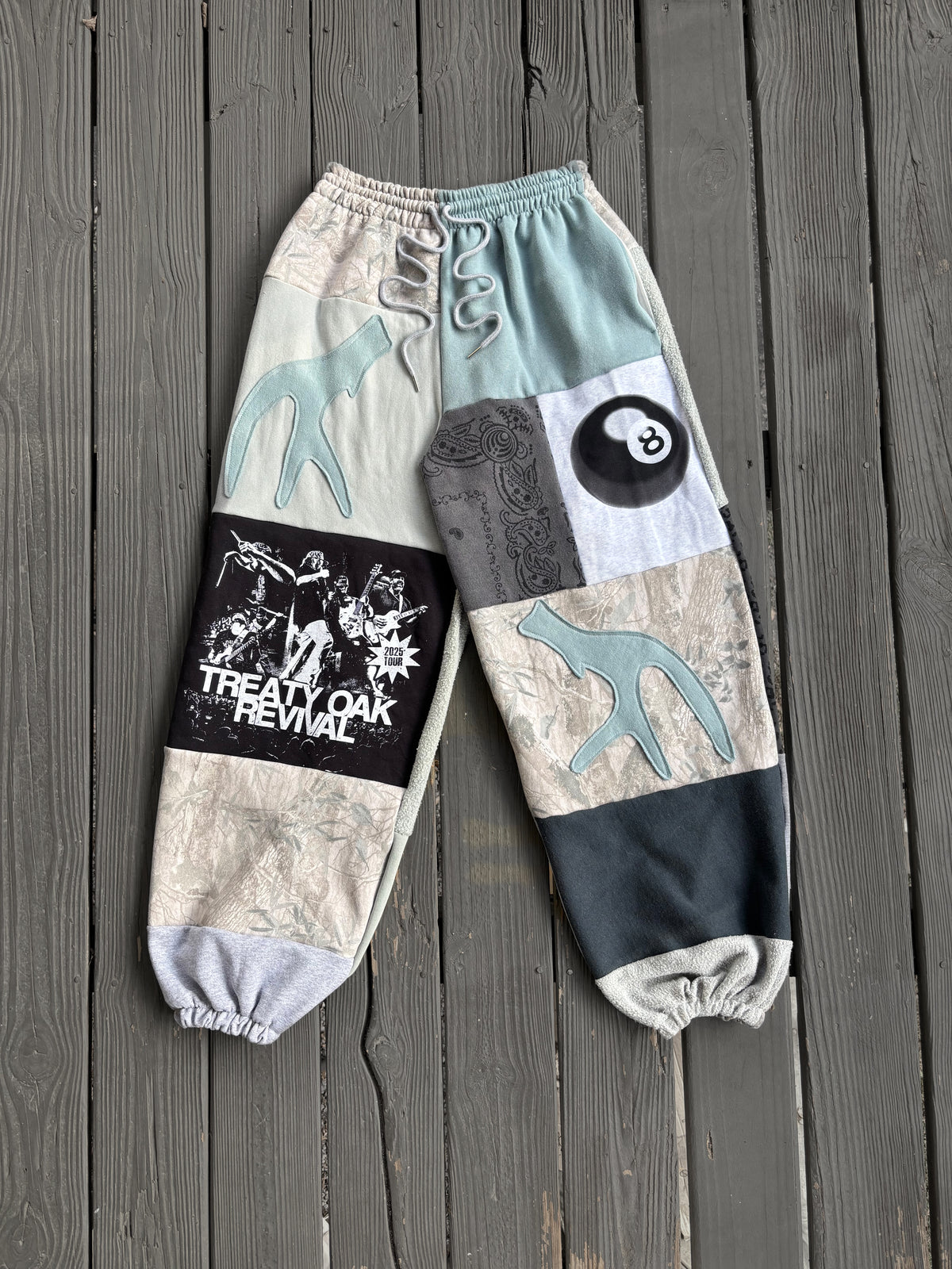 TOR 8-Ball Sweats(L/XL)