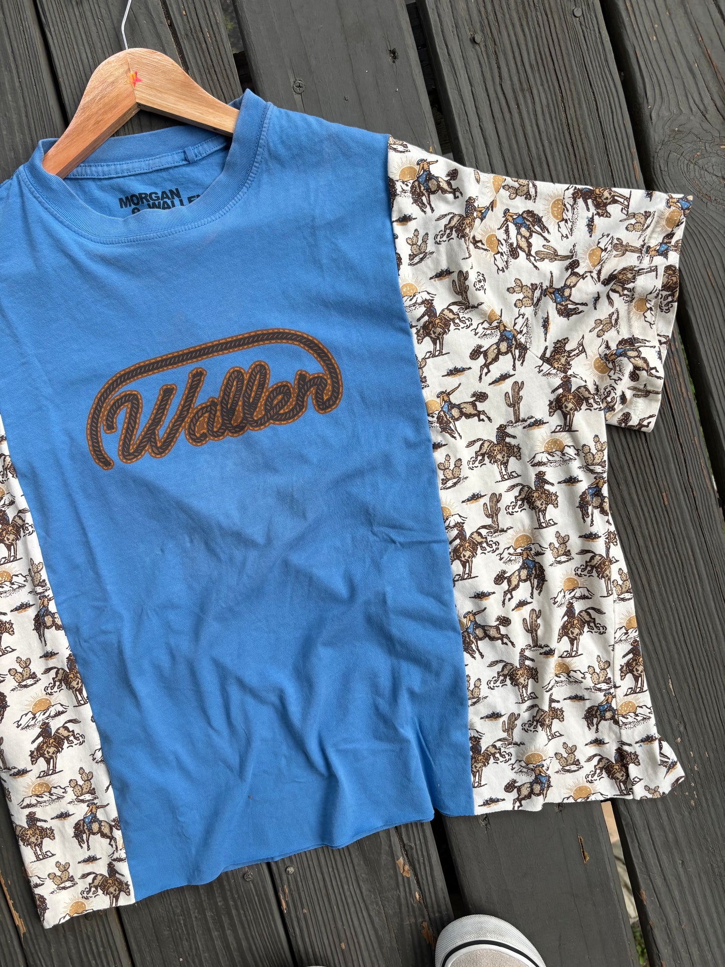 MW Cowgirls Tee(M-L)