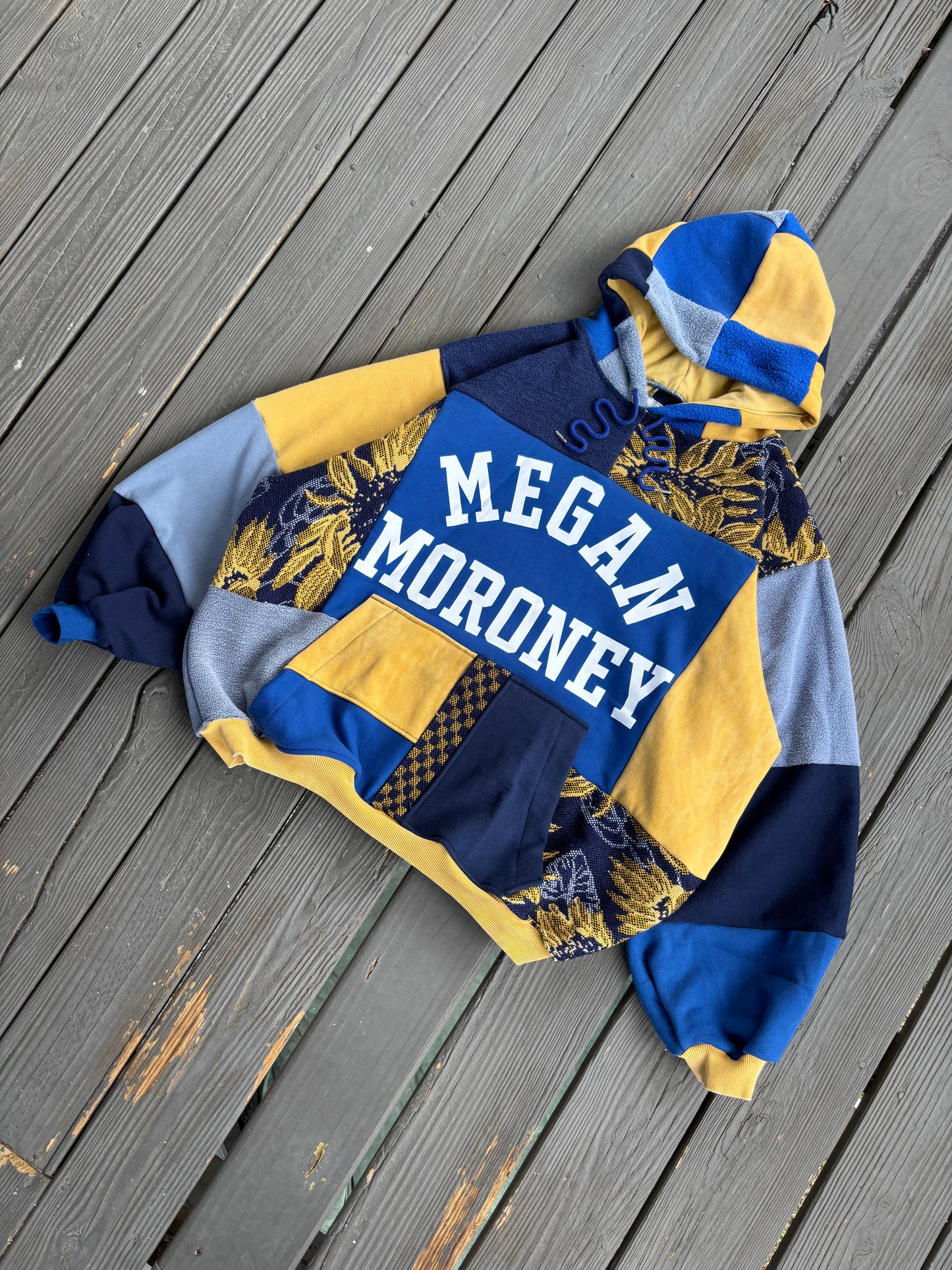 MM Am I Okay Hoodie(2XL)