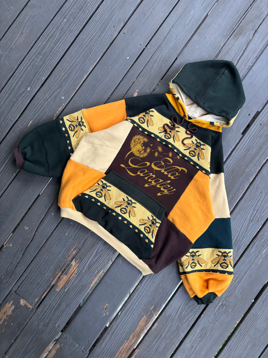 Ella Bee Hoodie(L/XL)