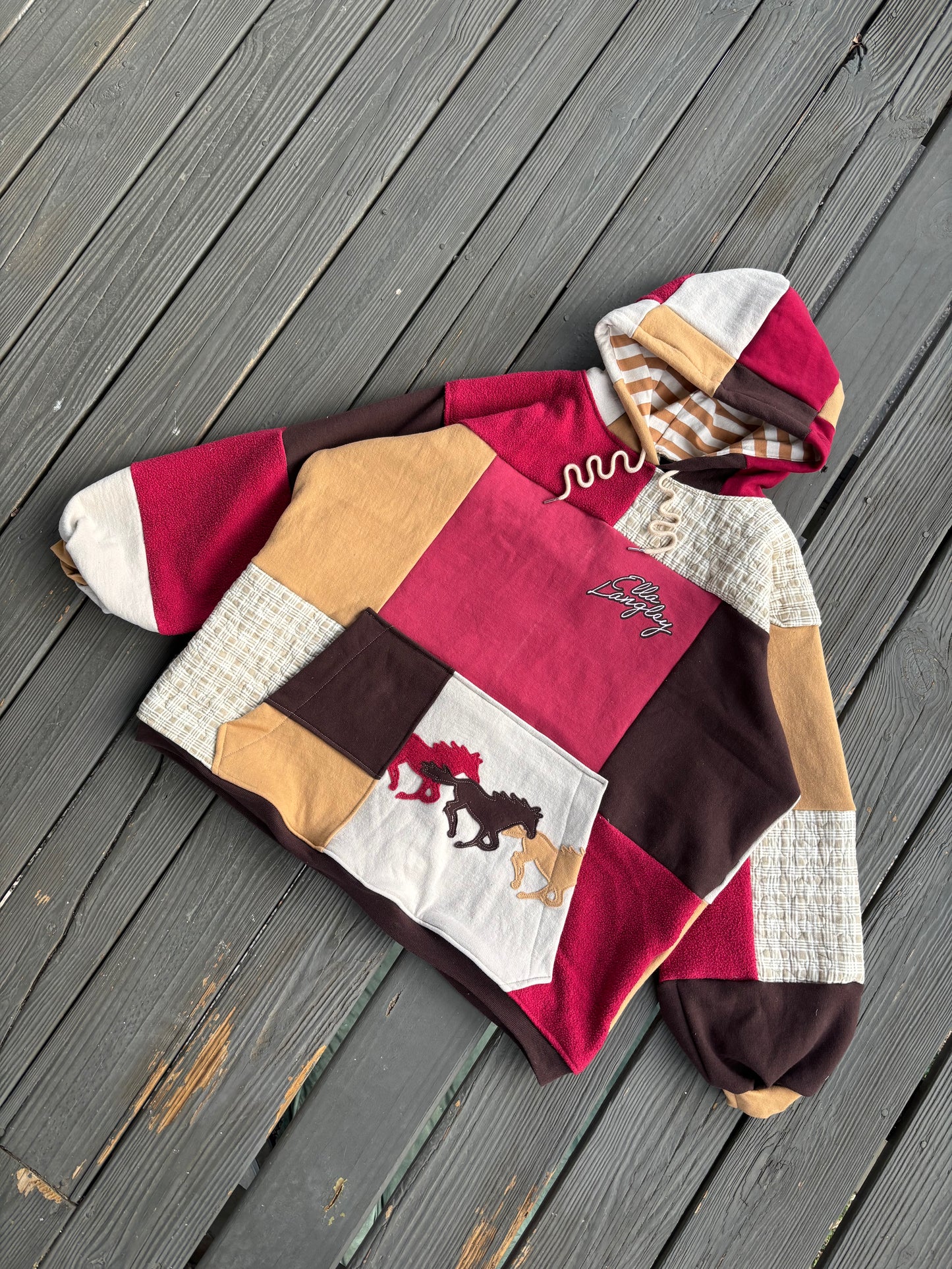 EL Horses Hoodie(2XL)