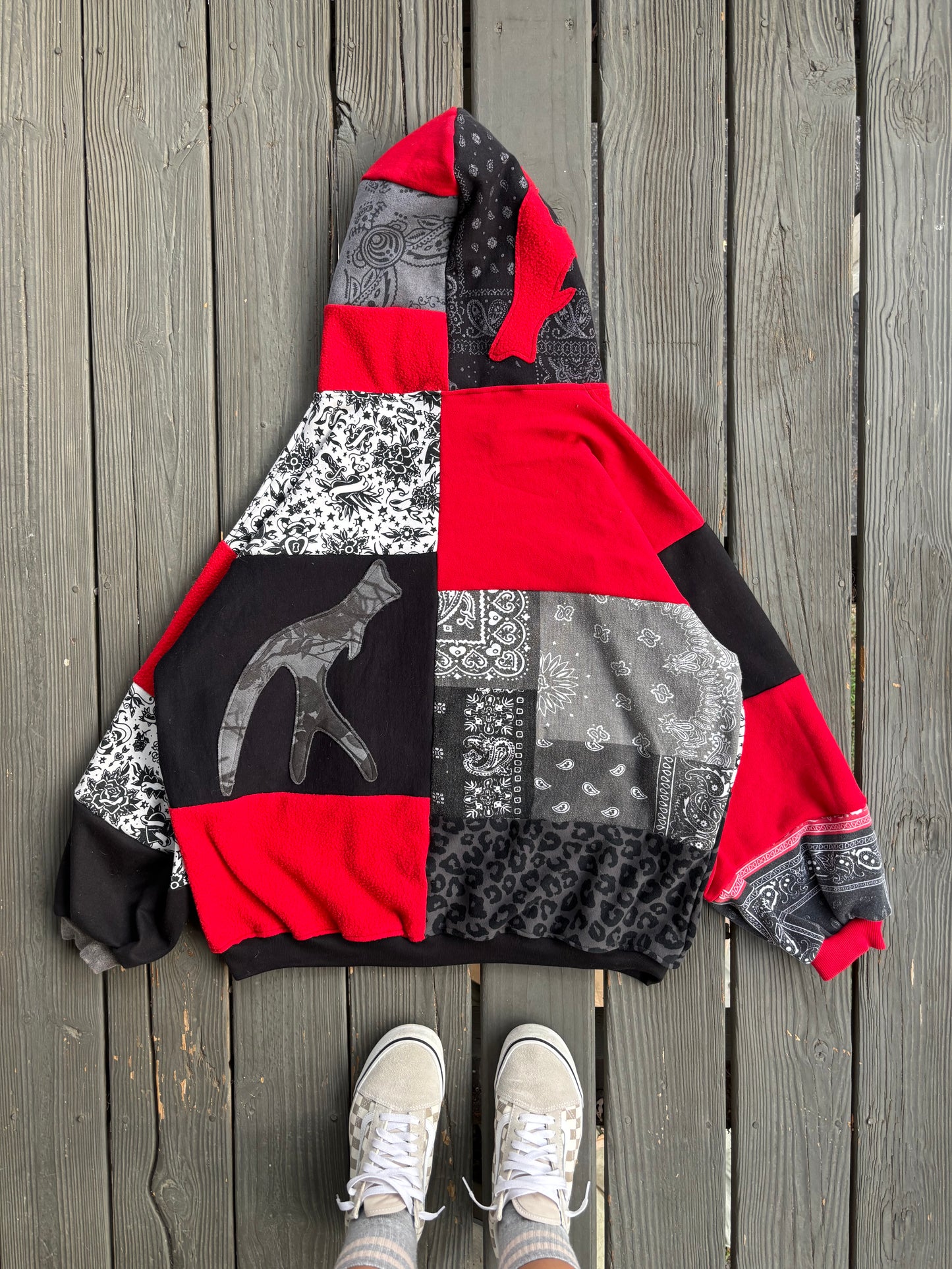 Hot Girls Luv TOR Hoodie(XL)