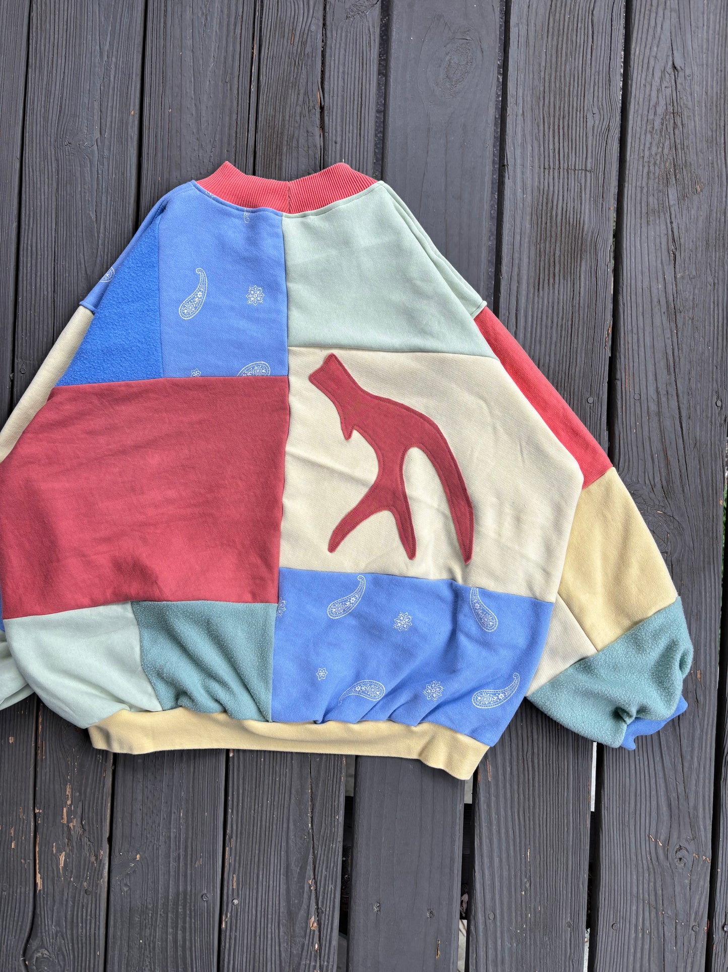Avery Anna Letters Crew(L/XL)