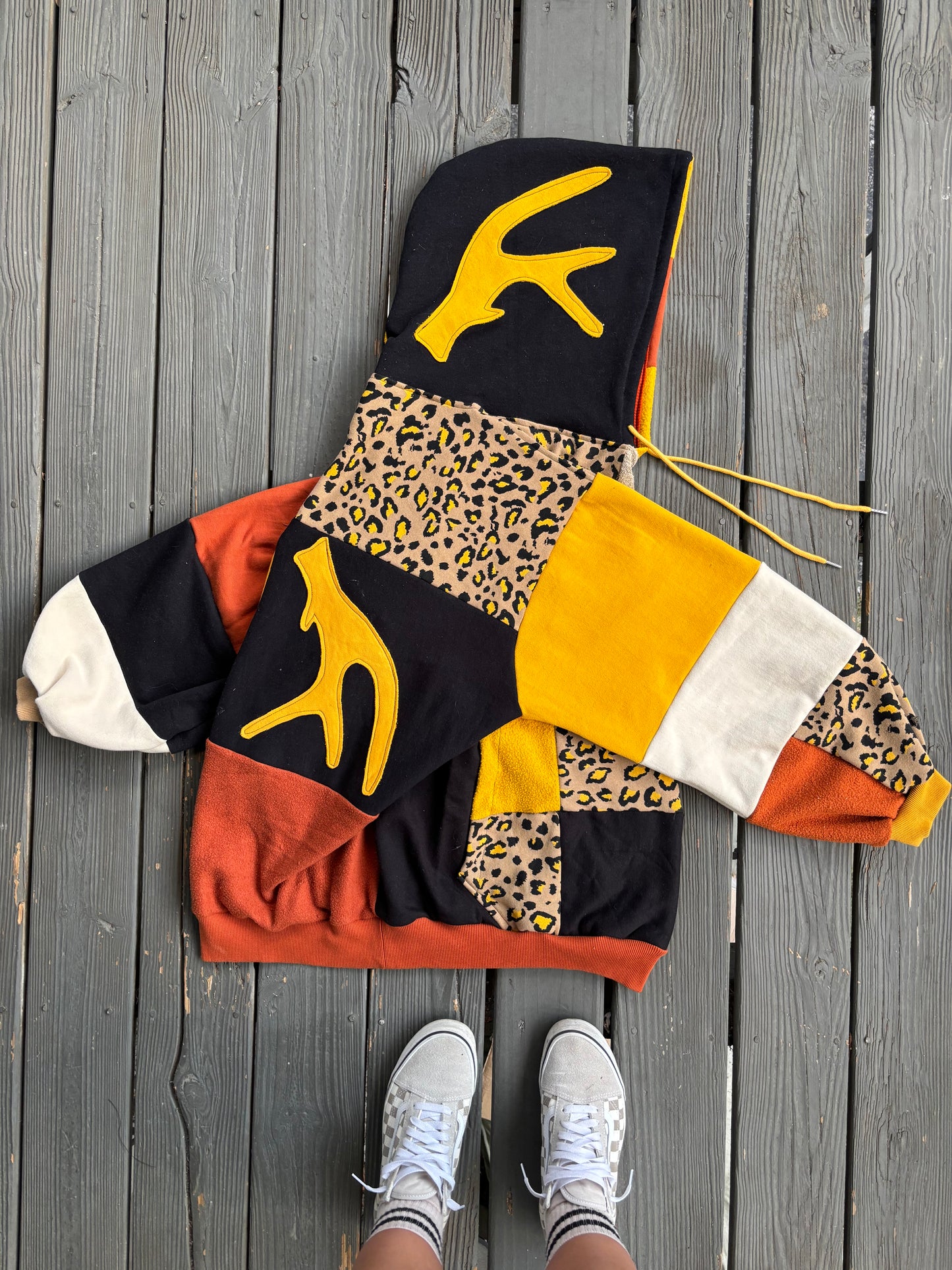 Stop and Stare Hoodie(XL/2XL)