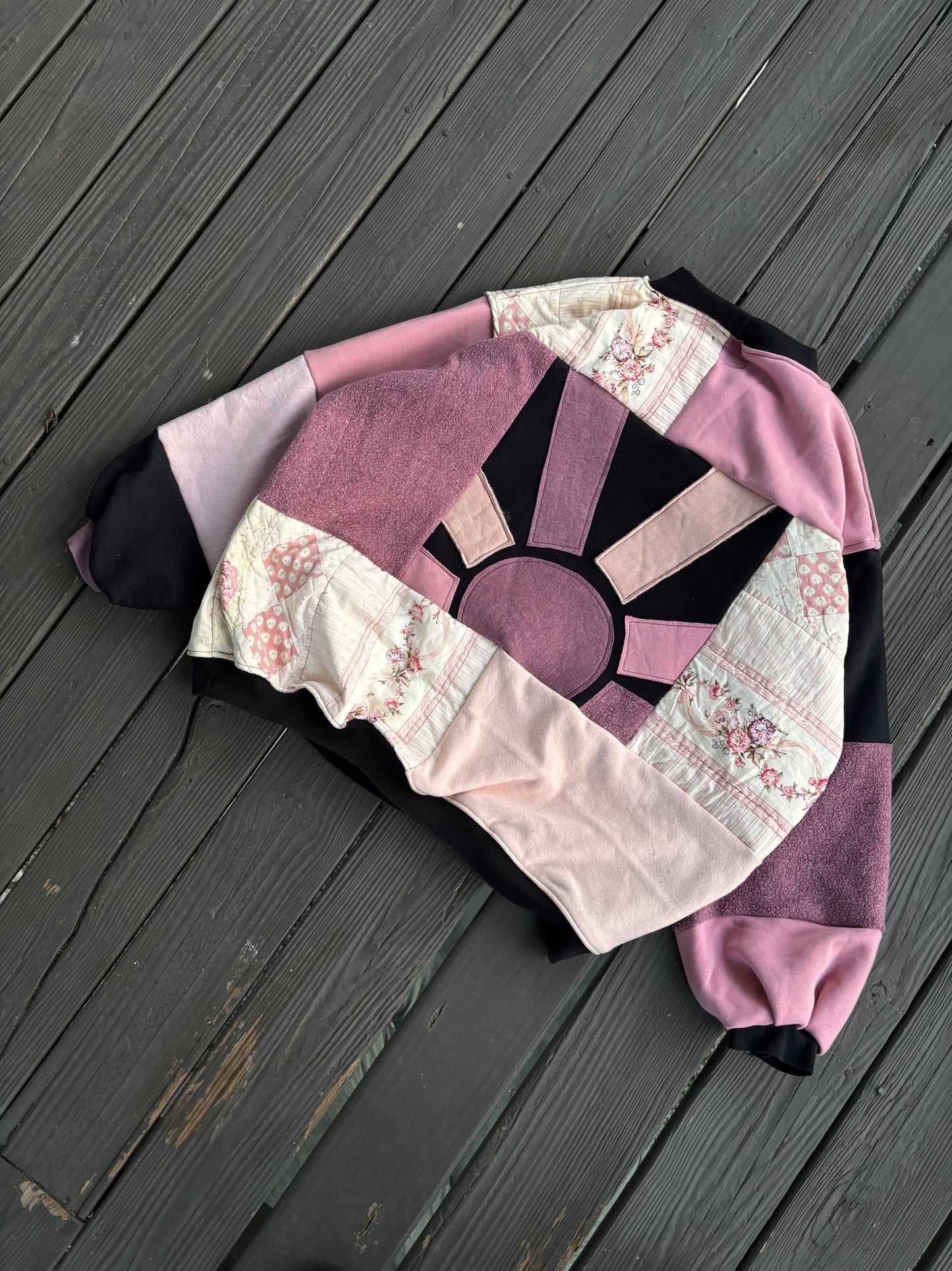 DP Pink Patch Crew(XL)