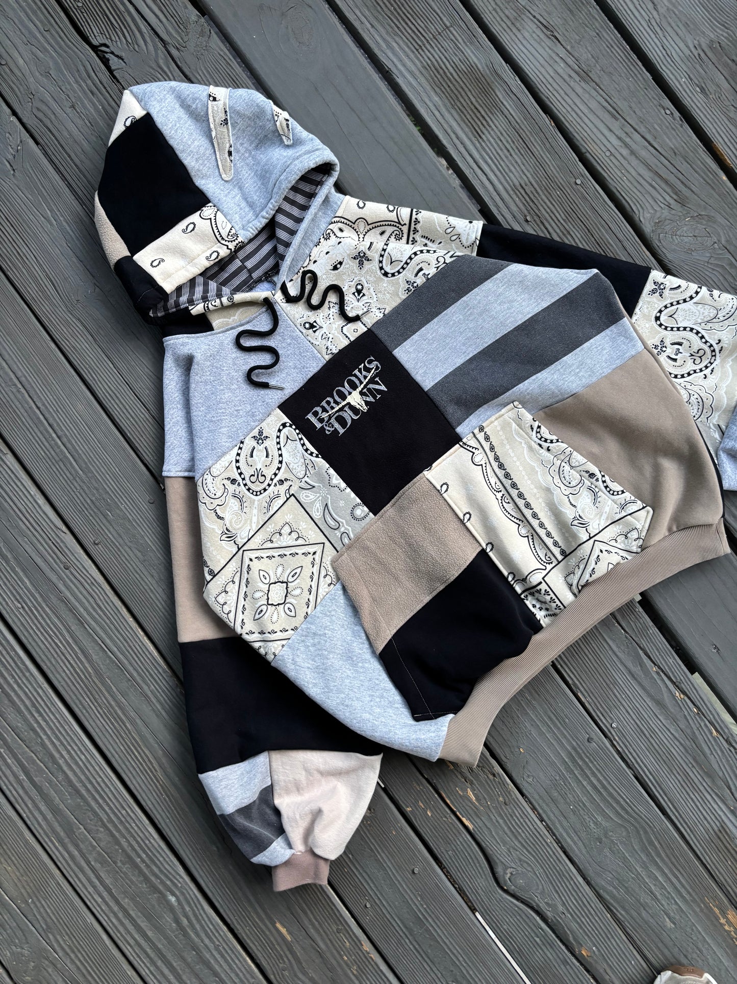 B&D Bandit Hoodie(XL)