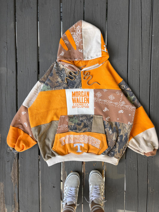 TN Vols Hoodie(L/XL)