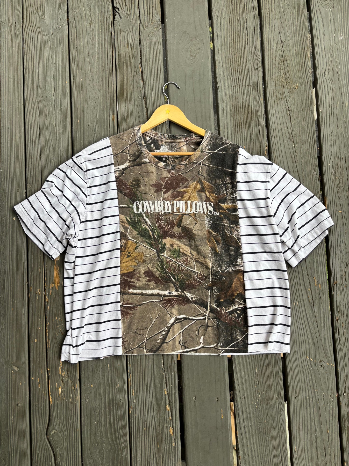 Cowboy Pillows Stripey Tee(XL)