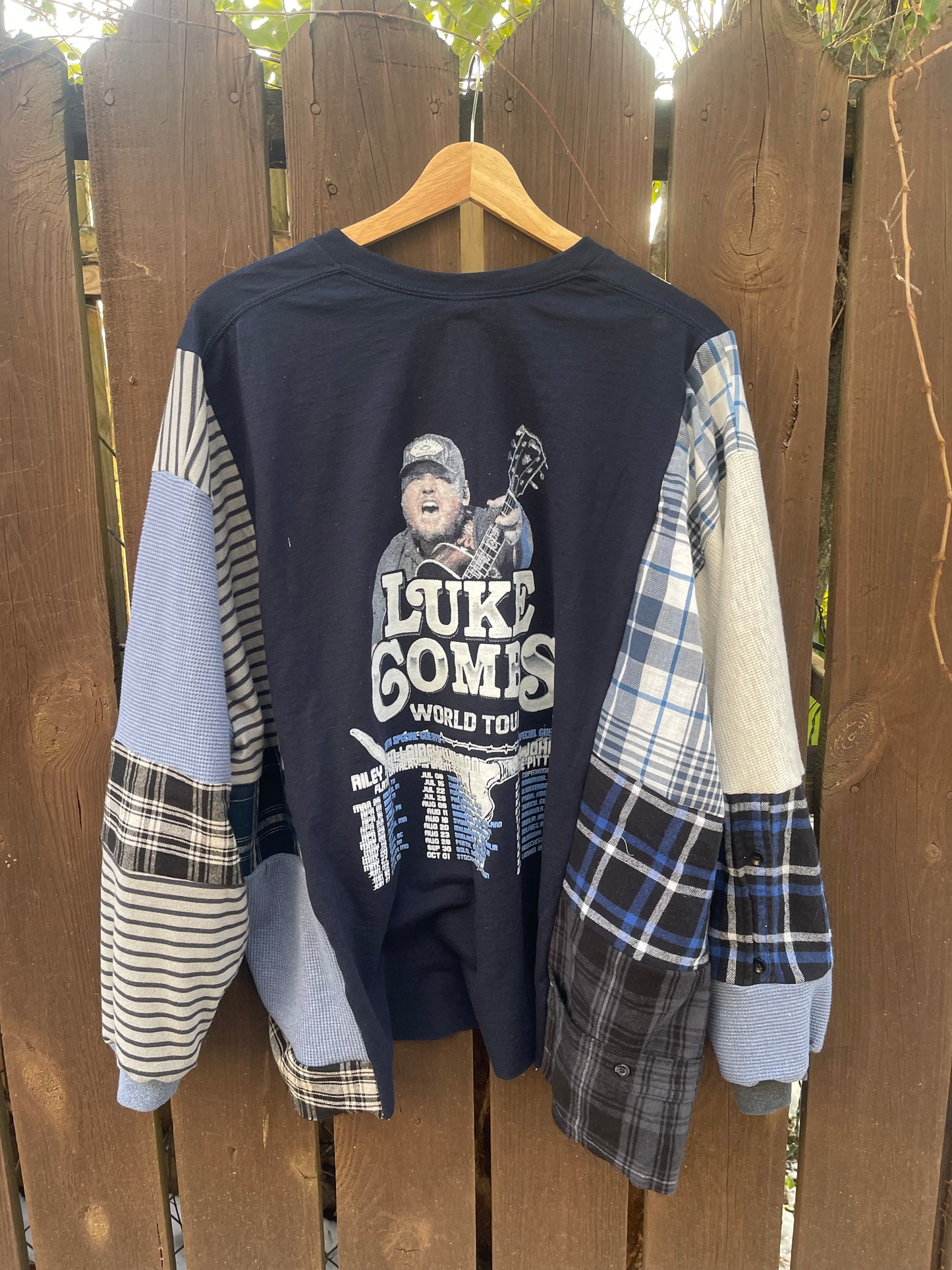 Flannel 17-Luke Combs abby